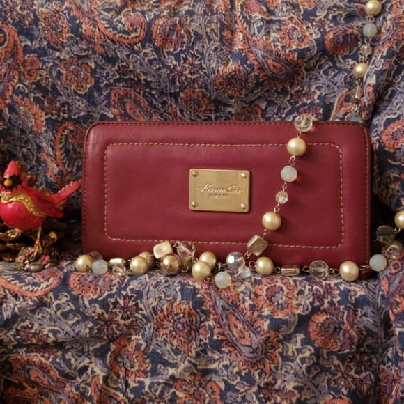 Kenneth Cole New York Handbags - Kenneth Cole...zip around wallet.